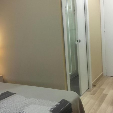 Pension Avenida Vilafranca del Penedès Værelse billede