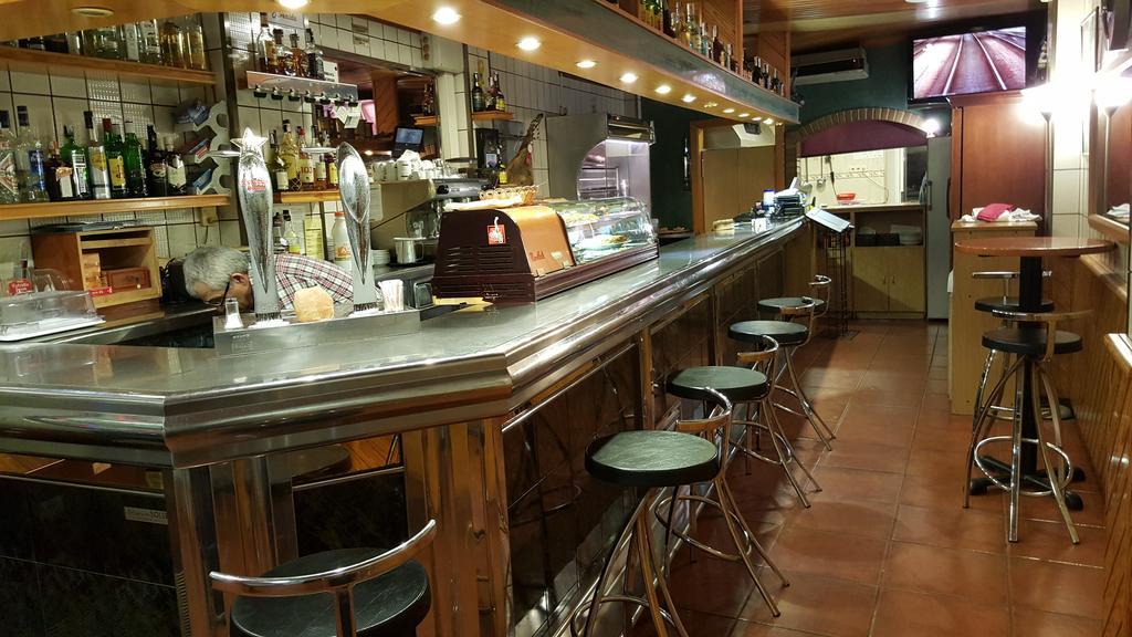 Pension Avenida Vilafranca del Penedès Eksteriør billede