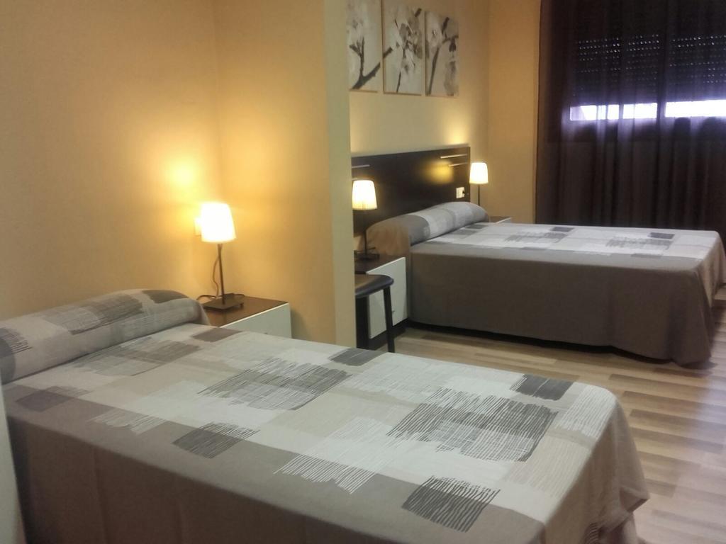 Pension Avenida Vilafranca del Penedès Værelse billede